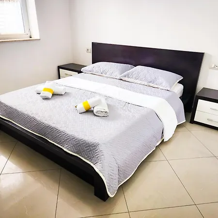 Apartamento Sweet New Pazar Tirana